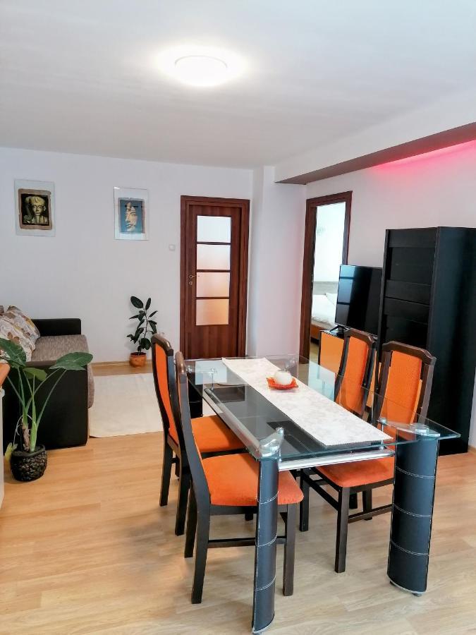 Lend Apartment Miercurea Ciuc Exterior photo