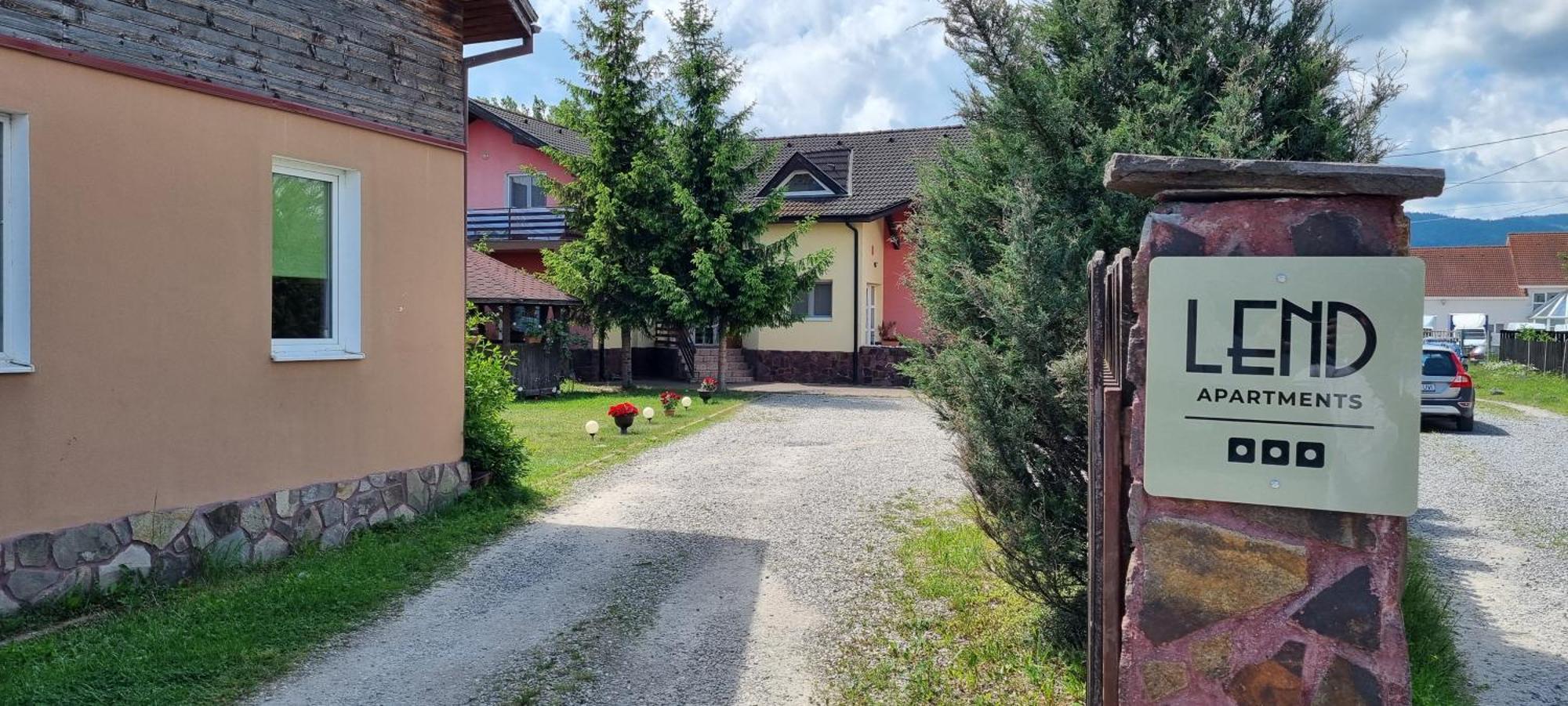 Lend Apartment Miercurea Ciuc Exterior photo